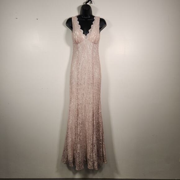 Morgan & Co. Dresses & Skirts - MORGAN & CO Scalloped Glitter Lace Mermaid Gown Junior 3 Nude Beige Floor Length